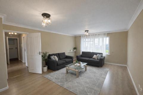 2 bedroom apartment to rent, The Limes Avenue, London N11