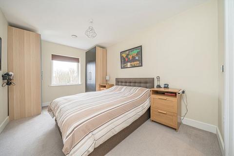 undefined, Frazer Nash Close, Isleworth TW7