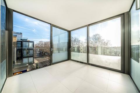 undefined, Frazer Nash Close, Isleworth TW7