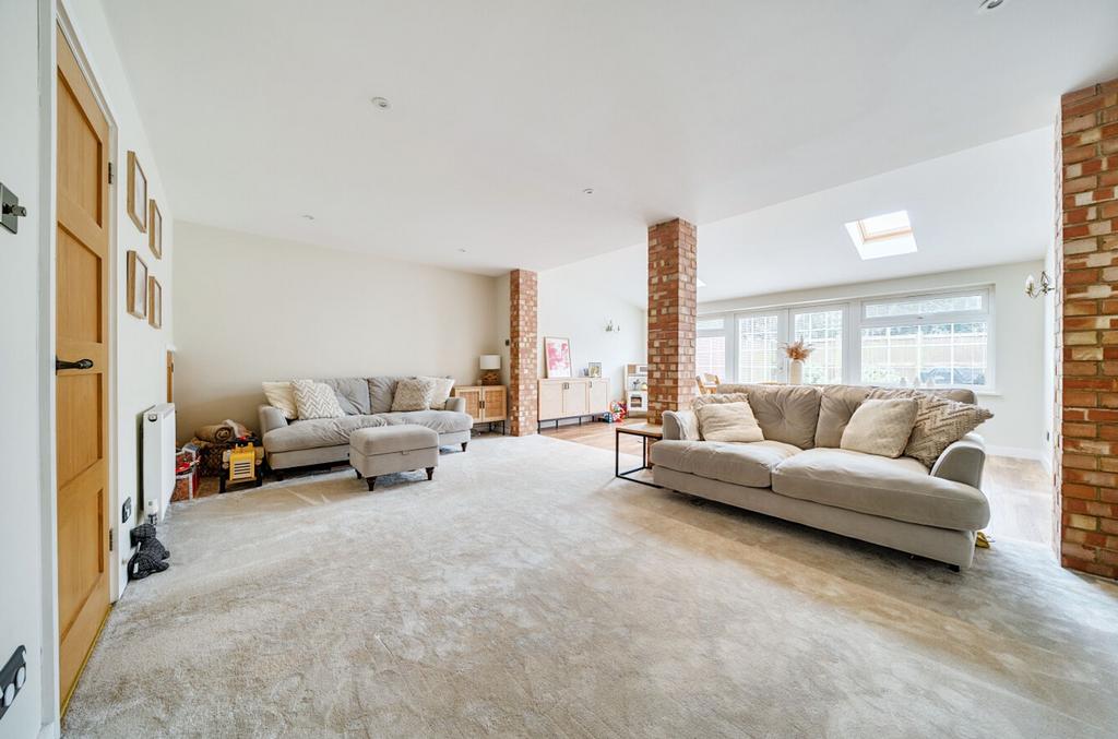 Living/Dining Room