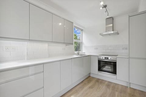 undefined, Queens Road, Weybridge KT13