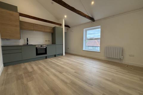1 bedroom flat to rent, Quarry Hill Road, Tonbridge, TN9
