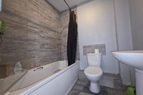 1 bedroom flat to rent, Princes Gate, West Bromwich, B70