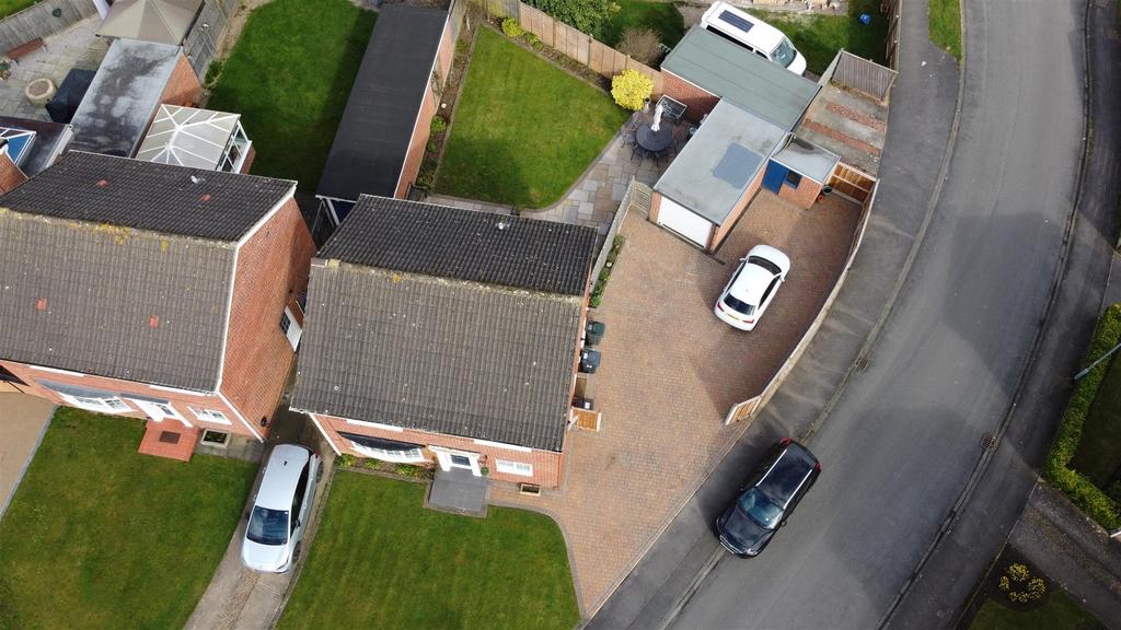 Rossway Front1.JPG