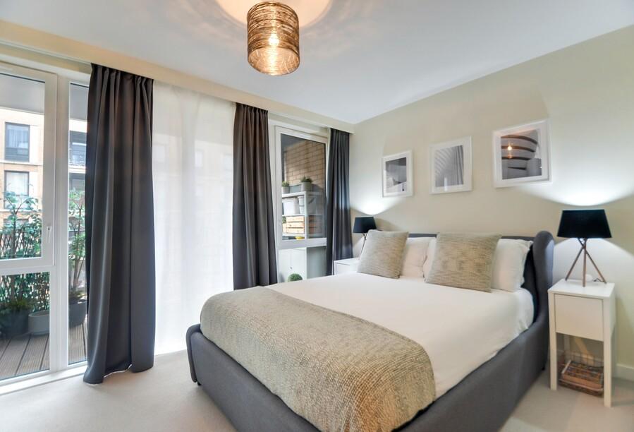 Bedroom  (4).jpg