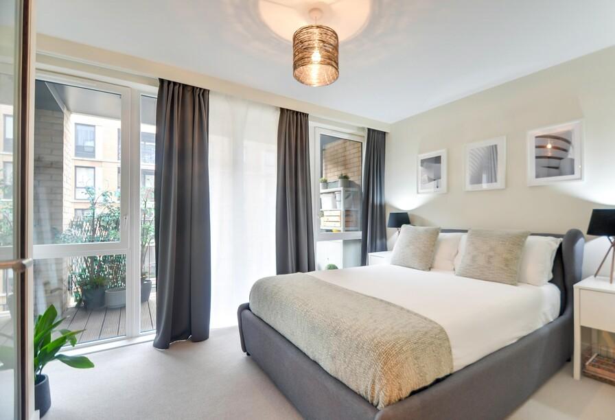 Bedroom  (3).jpg
