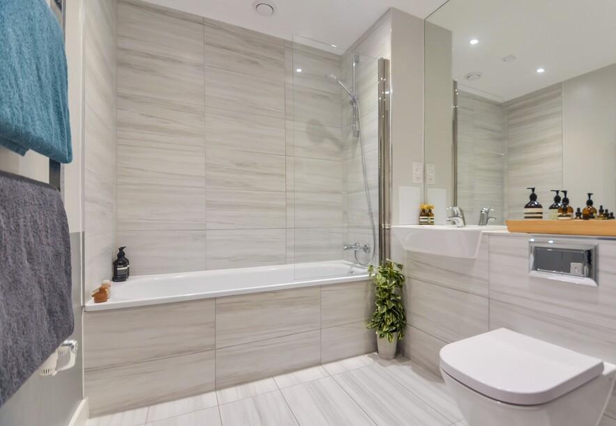 Bathroom  (1).jpg