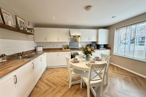 4 bedroom detached house for sale, 18 Murrell Way, Shrewsbury, SY2 6FL