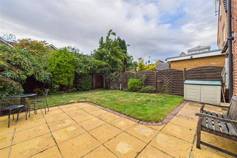undefined, Goddards Close, Farnborough, Hampshire, GU14