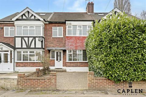 3 bedroom terraced house to rent, Brackley Square, Woodford Green