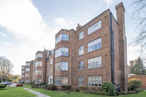1 bedroom flat for sale, Portsmouth Road, London, SW15