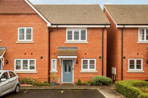 2 bedroom house for sale, Bellingham Place, Haywards Heath