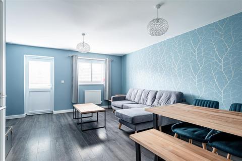 2 bedroom house for sale, Bellingham Place, Haywards Heath