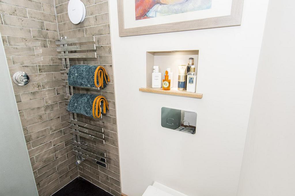 Master En-Suite