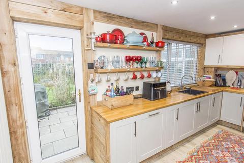 4 bedroom detached house for sale, Barnard Gardens, MARKET HARBOROUGH