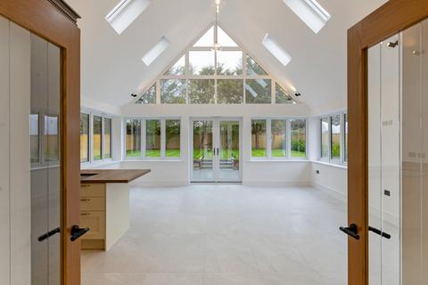 4 bedroom bungalow for sale, Eastergate Lane, Chichester, PO20