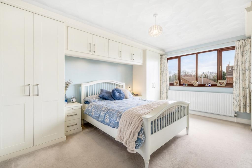 12 Pear Tree Road (Frampton)-30