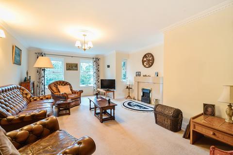 undefined, Harestone Valley Road, Caterham, CR3