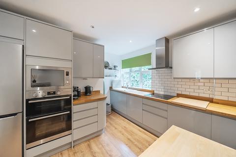 undefined, Harestone Valley Road, Caterham, CR3