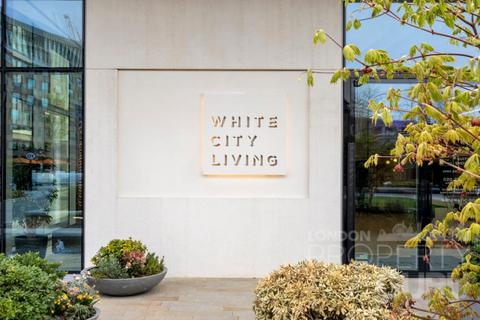 2 bedroom apartment to rent, White City Living, London, W12