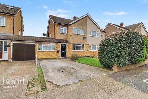 undefined, Lakeside, Rainham