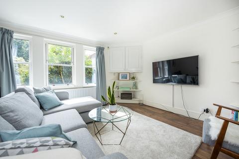 1 bedroom flat for sale, Upper Richmond Road, London, SW15