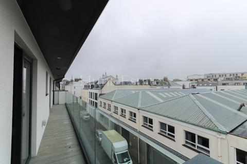 2 bedroom flat for sale, Apt 6 Crahamel House