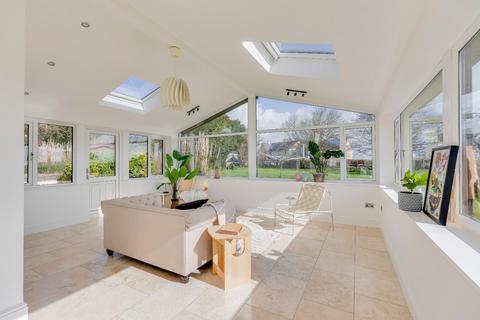 4 bedroom detached house for sale, Gileston Road, Gileston, Vale Of Glamorgan, CF62 4HU