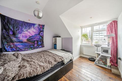 2 bedroom flat for sale, Springfield Road, Kingston Upon Thames, KT1