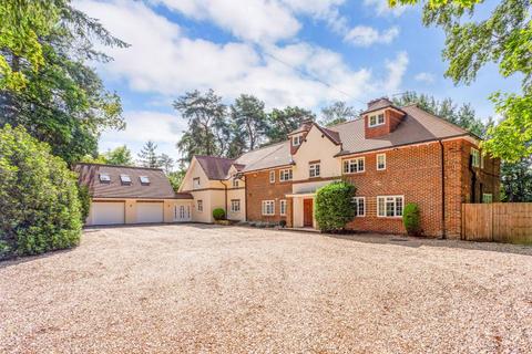 undefined, Fitzroy Road, Fleet, GU51