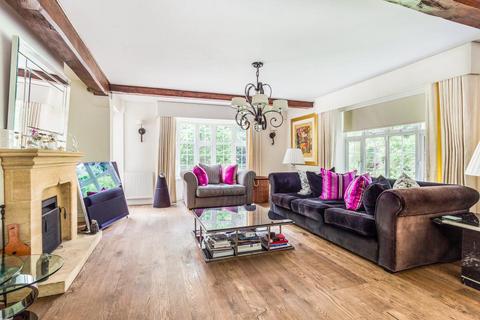 undefined, Fitzroy Road, Fleet, GU51