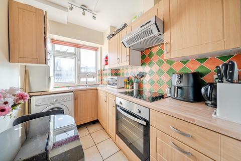 2 bedroom flat for sale, Shaftesbury House, Moscow Road, London, W2