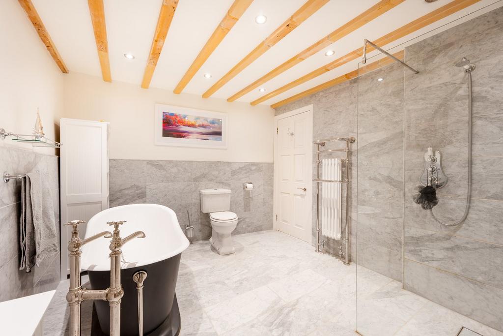 Main Bedroom Ensuite