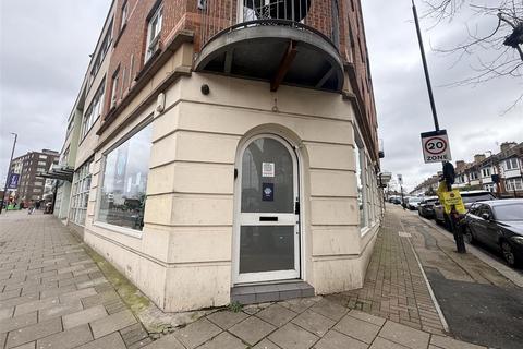 Property to rent, Streatham Hill, London