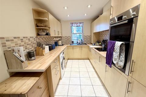 undefined, Westlecot Road, Old Town, Swindon