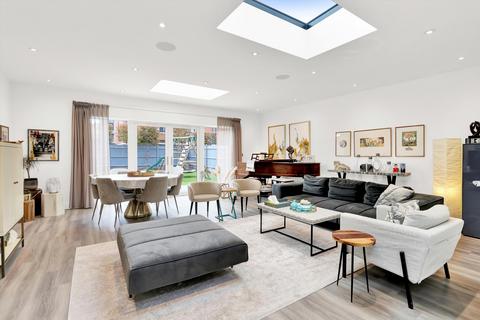 undefined, Bridges Avenue, East Molesey, Surrey KT8