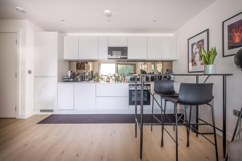 1 bedroom flat for sale, Buckhold Road, London, SW18