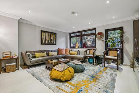 undefined, Fitzgeorge Avenue, New Malden, KT3