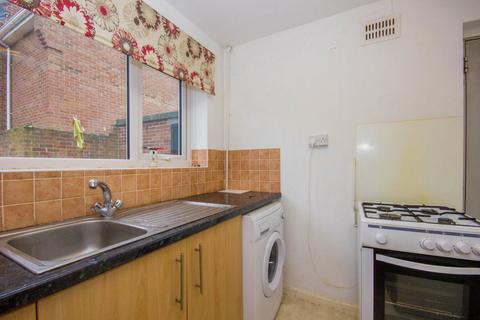 2 bedroom semi-detached house to rent, Fundrey Road, Cambridgeshire