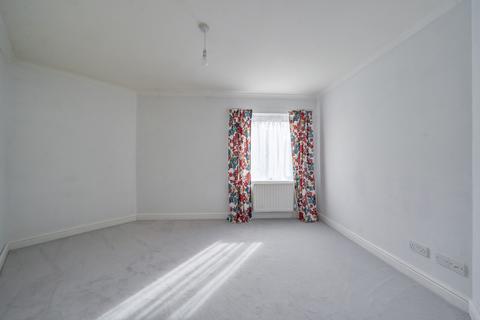 undefined, Middle Lane, Teddington, TW11