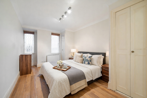 2 bedroom flat for sale, Moscow Road, London, W2