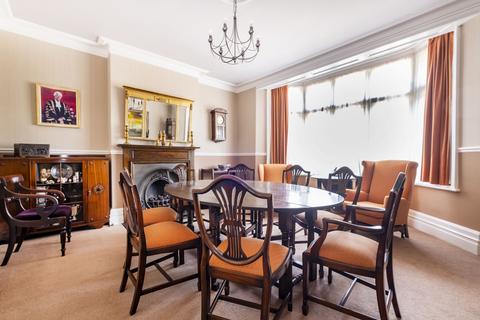4 bedroom house for sale, Ditton Road, Surbiton, KT6