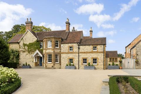 8 bedroom house for sale, Church Road, Butlers Marston, CV35