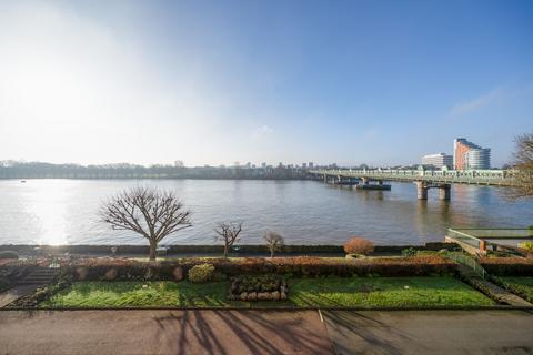 2 bedroom flat for sale, Ranelagh Gardens, London, SW6