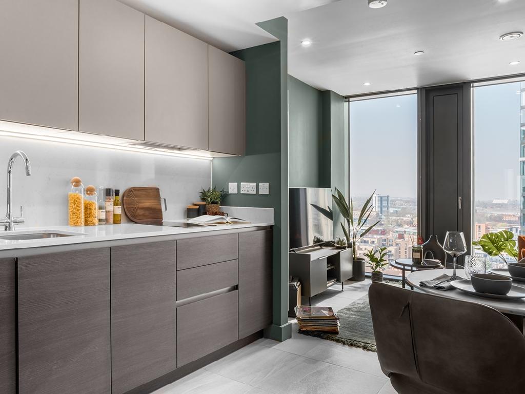 Living &amp; Kitchen 3