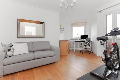 3 bedroom flat for sale, Thornbury Court , Chepstow Villas, London, W11