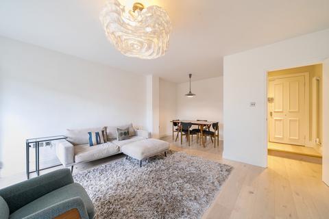 2 bedroom flat for sale, Ledbury Road, London, W11