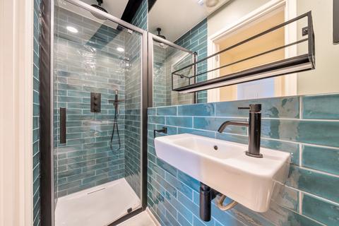 2 bedroom flat for sale, Ledbury Road, London, W11