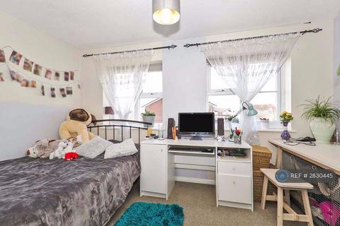 undefined, Grasshaven Way, London, SE28