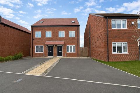 3 bedroom townhouse for sale, Laing Close, Sunderland, SR5